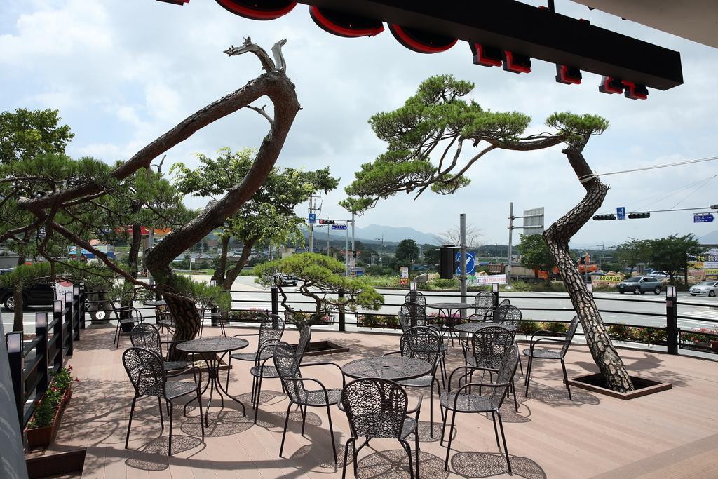 Arisu Gyeongju Hotel Buitenkant foto